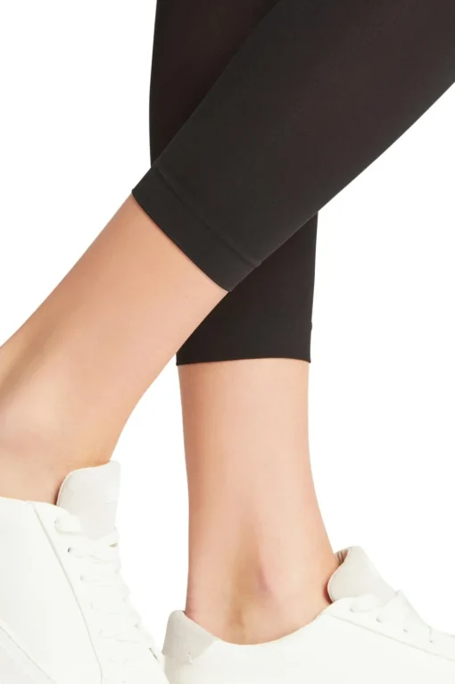 FALKE Pure Matt 50 DEN dames Capri, zwart (black)